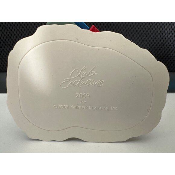 Hallmark 2009 Club Exclusive Santa Claus Figurine With Mailbox Holding Letters - Picture 6 of 8